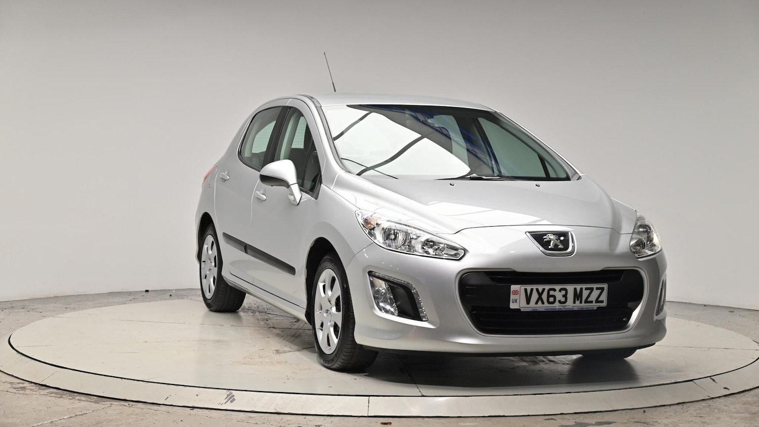 Used Peugeot 308 2013 for sale - 76424829: Photo 9