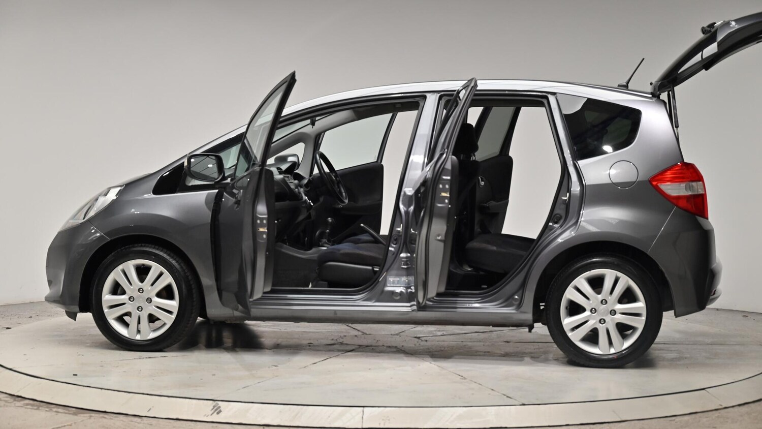 Used Honda Jazz 2014 for sale - 76388953: Photo 57