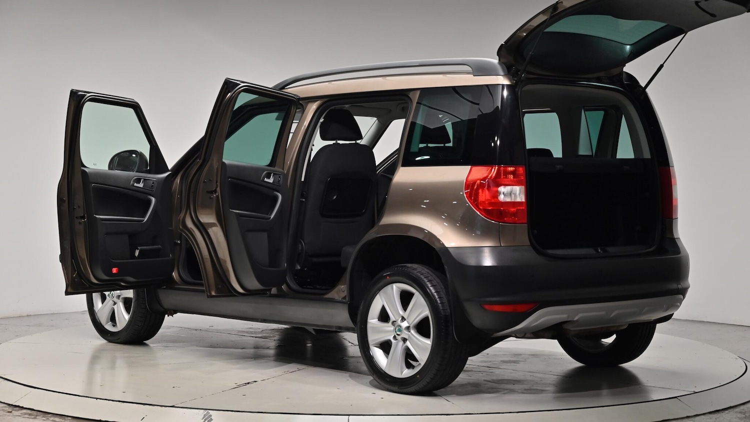 Used Skoda Yeti 2012 for sale - 76562528: Photo 61