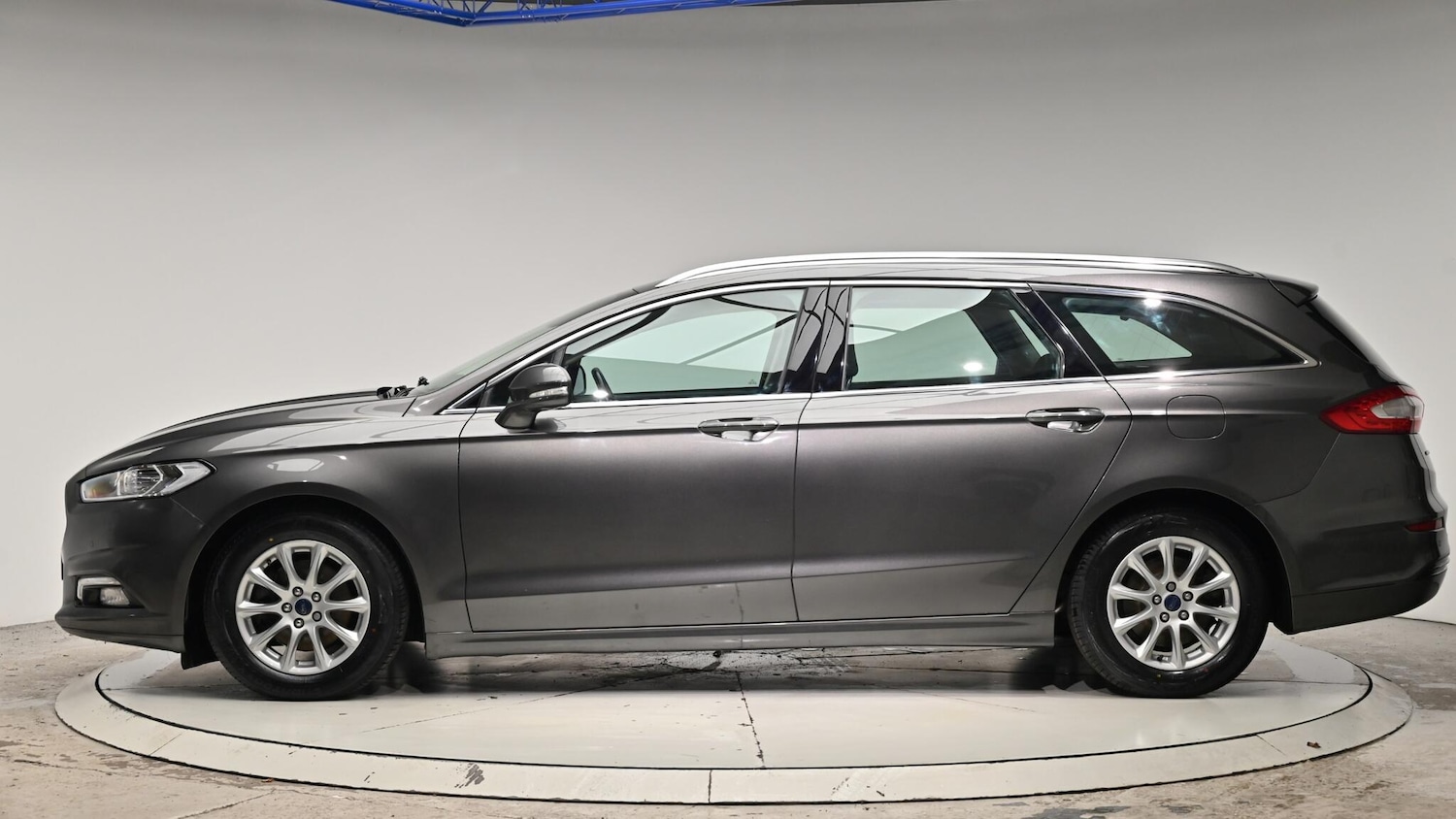 Used Ford Mondeo 2017 for sale - 76976503: Photo 3