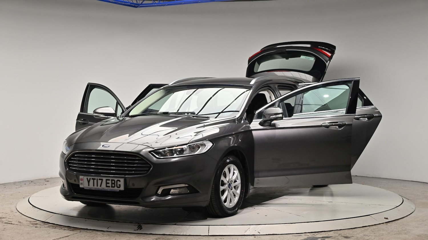 Used Ford Mondeo 2017 for sale - 76976503: Photo 50