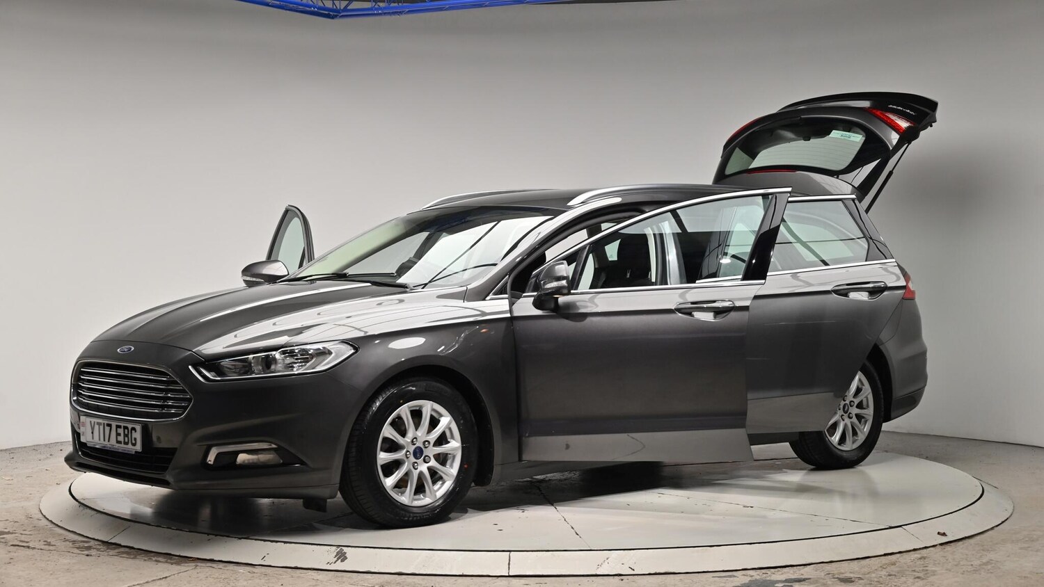 Used Ford Mondeo 2017 for sale - 76976503: Photo 52