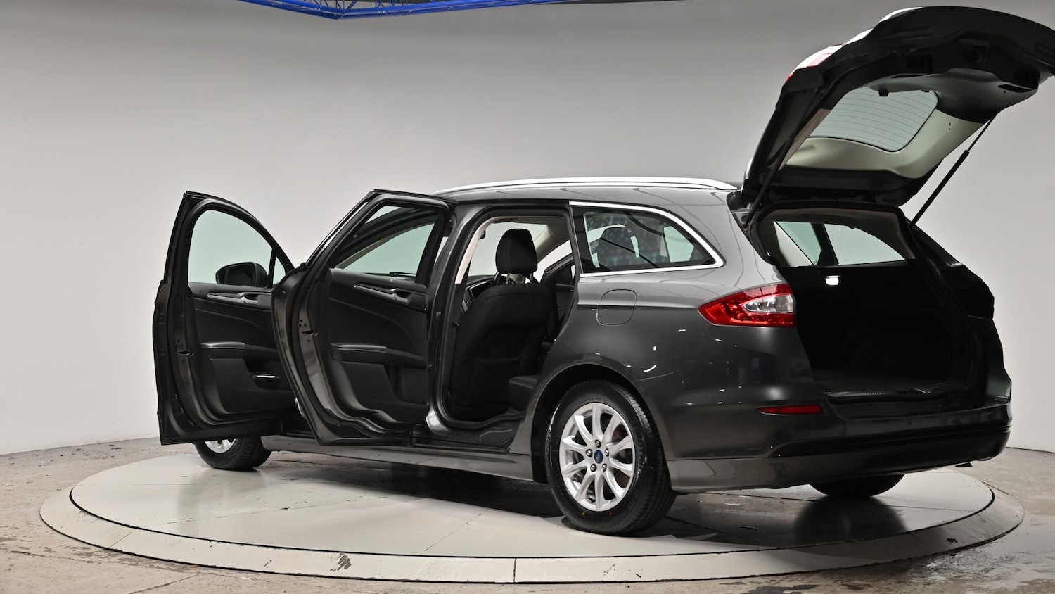 Used Ford Mondeo 2017 for sale - 76976503: Photo 61