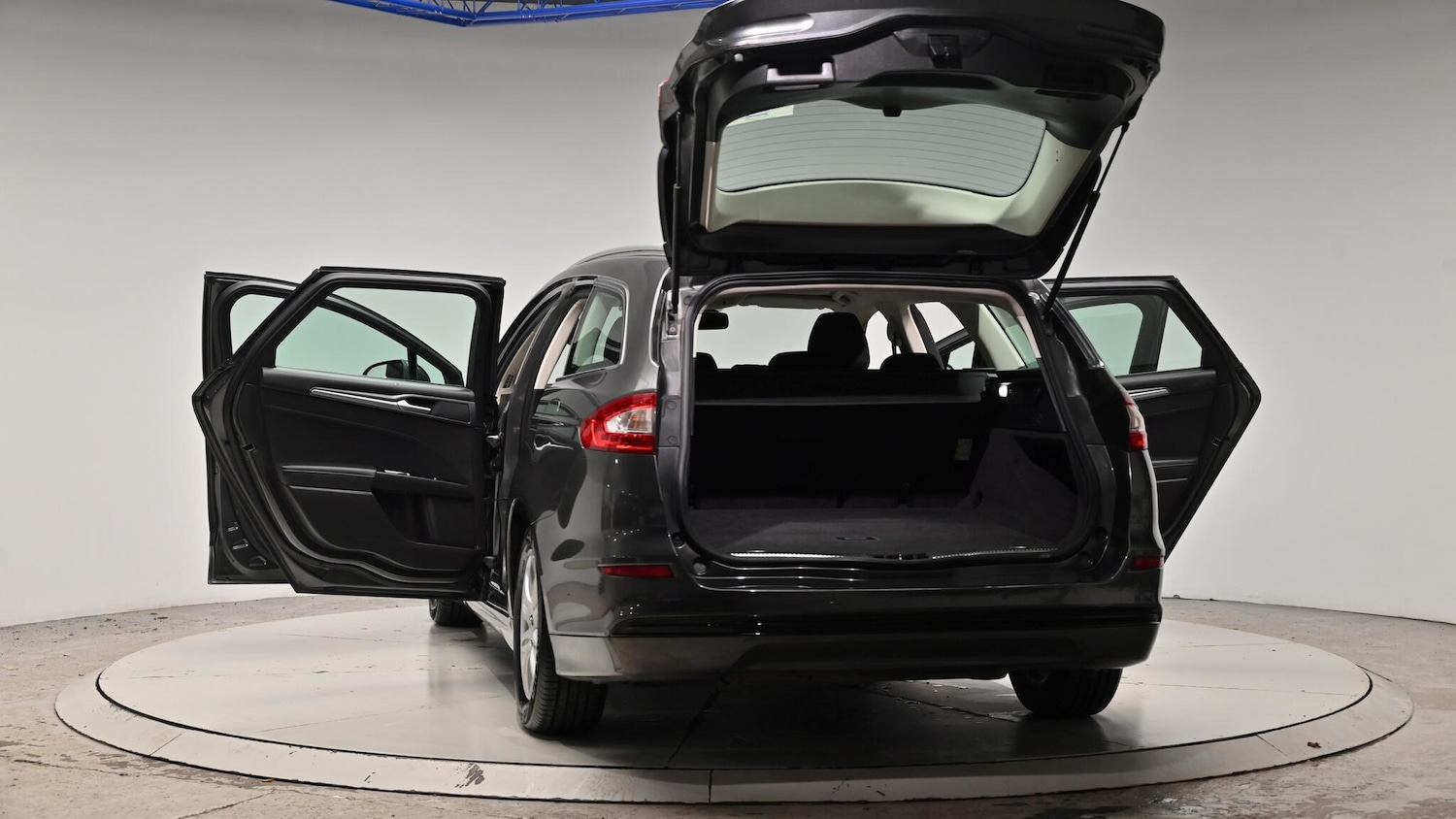 Used Ford Mondeo 2017 for sale - 76976503: Photo 64