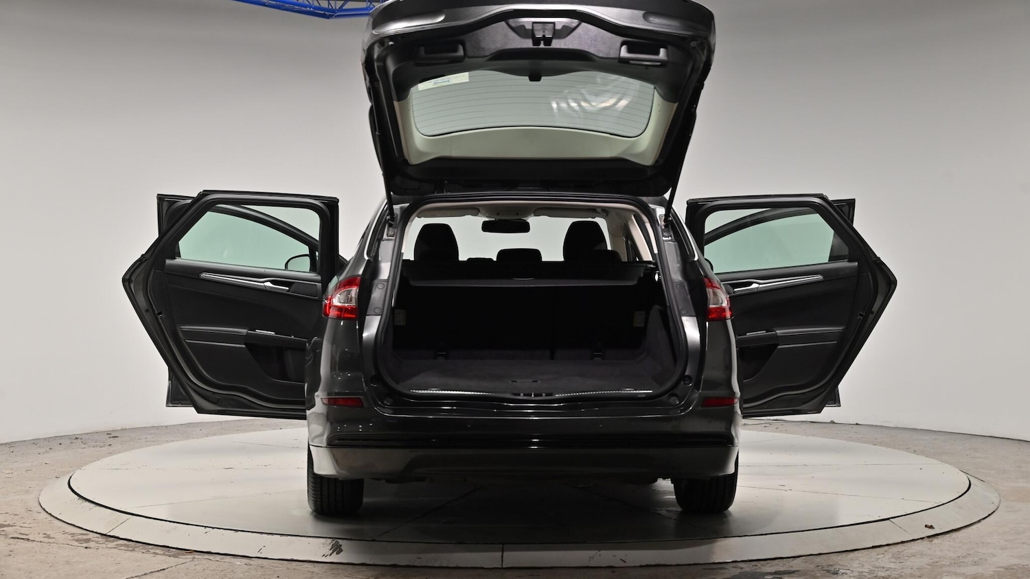 Used Ford Mondeo 2017 for sale - 76976503: Photo 65