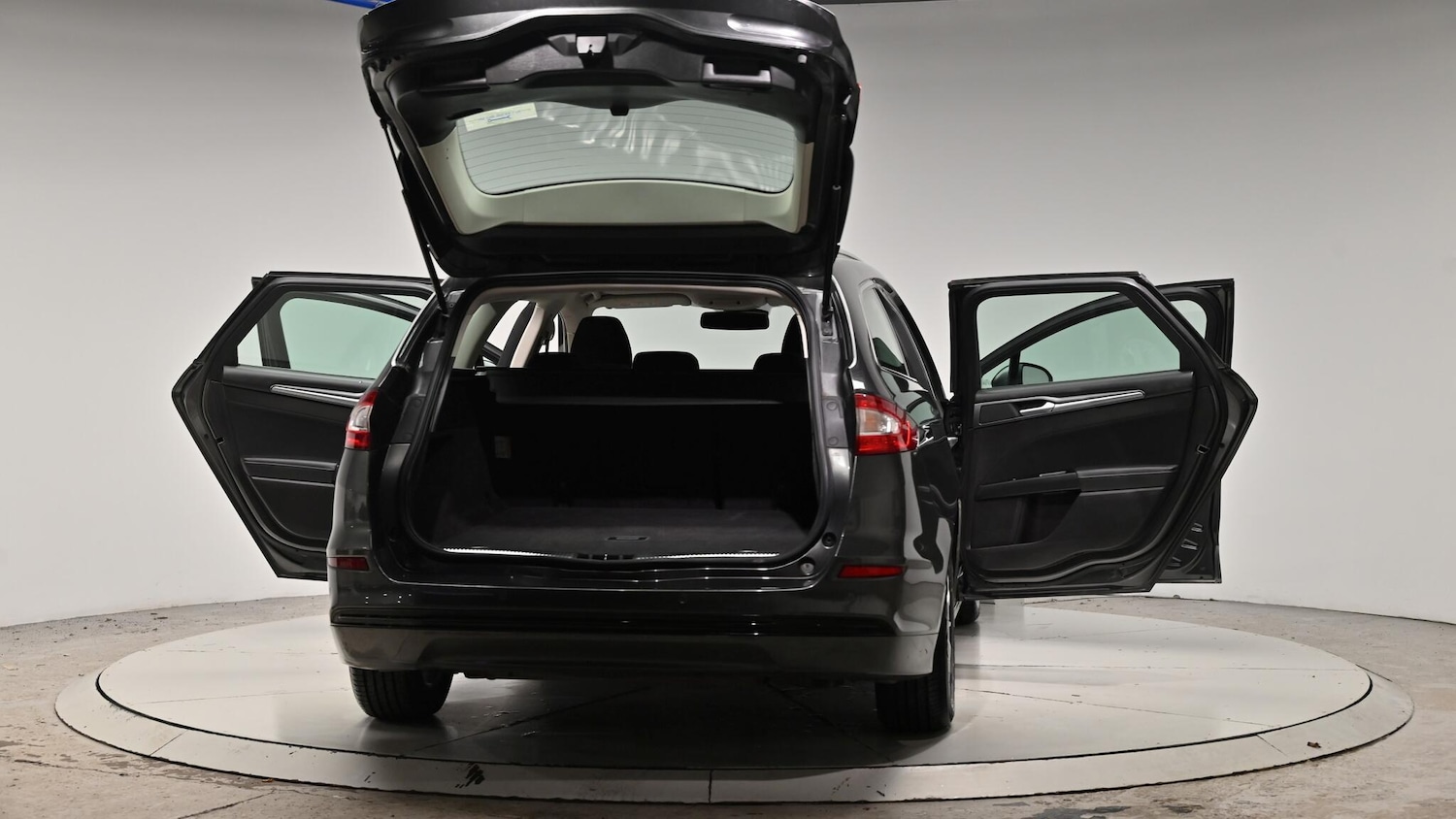 Used Ford Mondeo 2017 for sale - 76976503: Photo 66