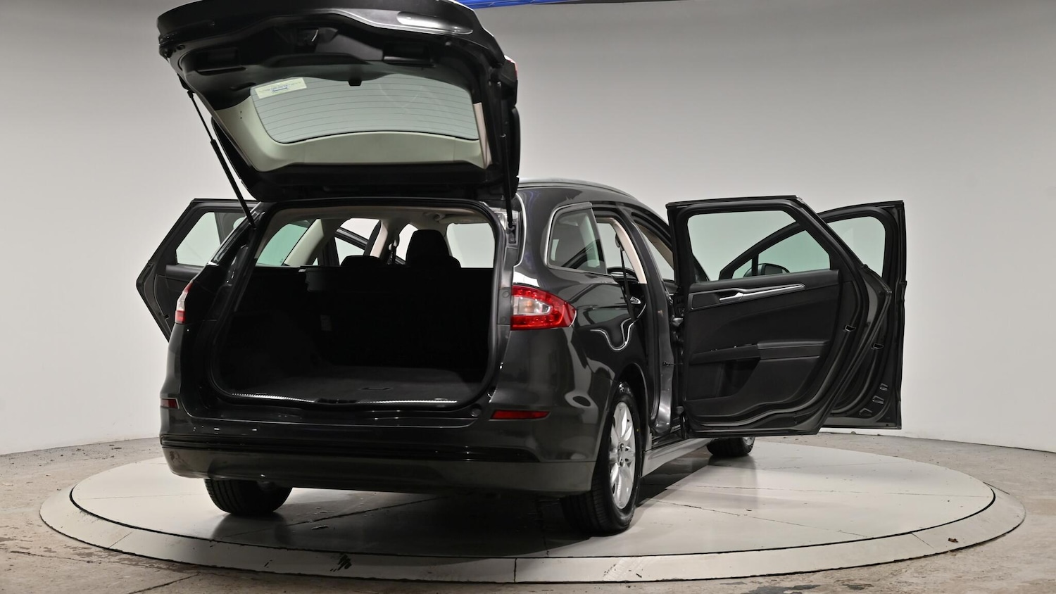 Used Ford Mondeo 2017 for sale - 76976503: Photo 67