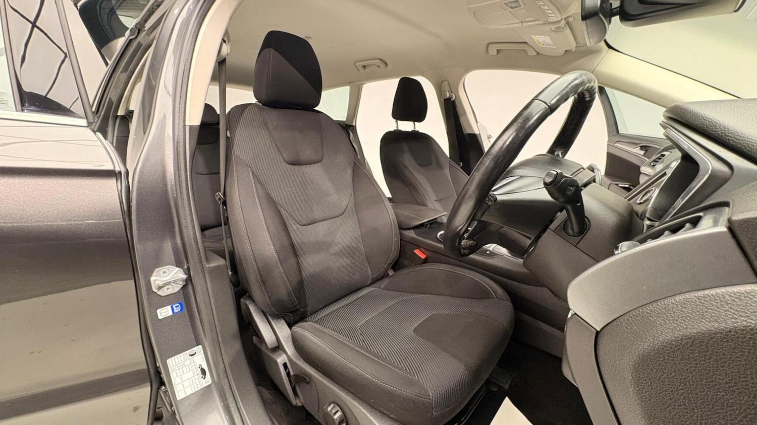 Used Ford Mondeo 2017 for sale - 76976503: Photo 92