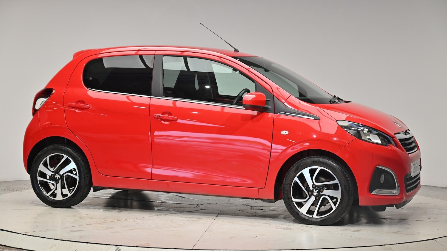Used Peugeot 108 2015 for sale - 76349498: Photo 40