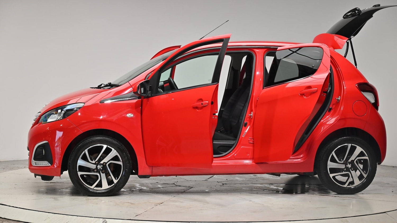 Used Peugeot 108 2015 for sale - 76349498: Photo 55