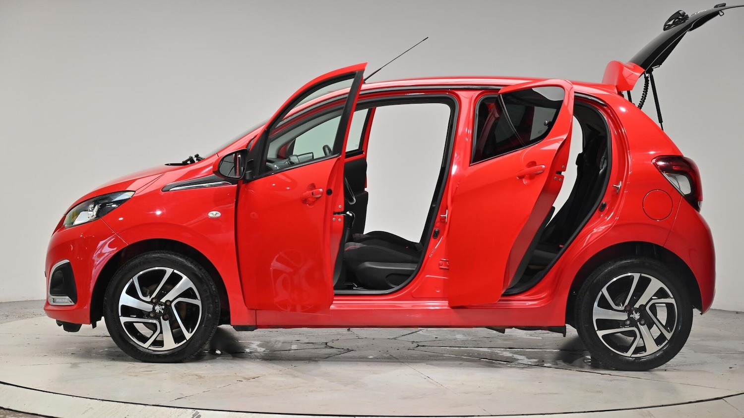 Used Peugeot 108 2015 for sale - 76349498: Photo 56