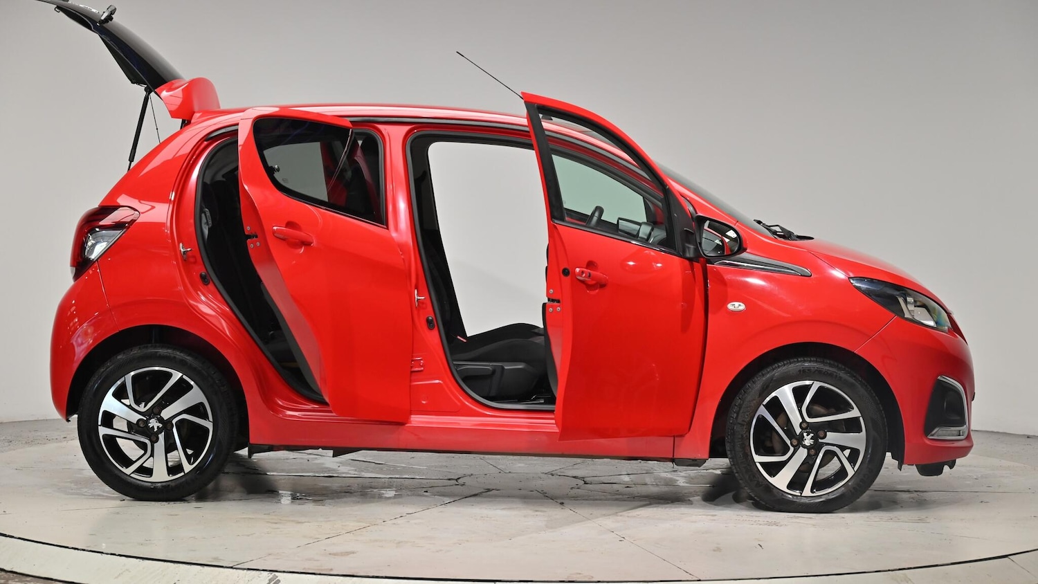Used Peugeot 108 2015 for sale - 76349498: Photo 74