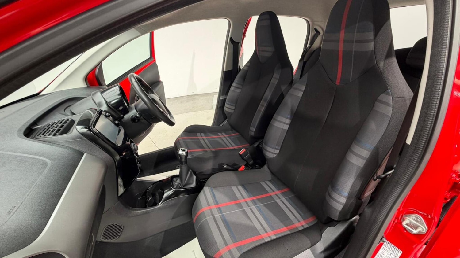 Used Peugeot 108 2015 for sale - 76349498: Photo 83