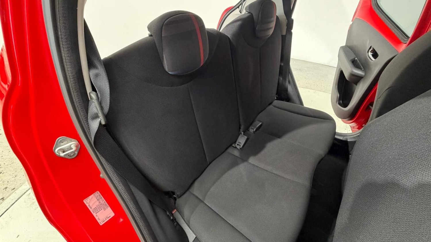 Used Peugeot 108 2015 for sale - 76349498: Photo 84