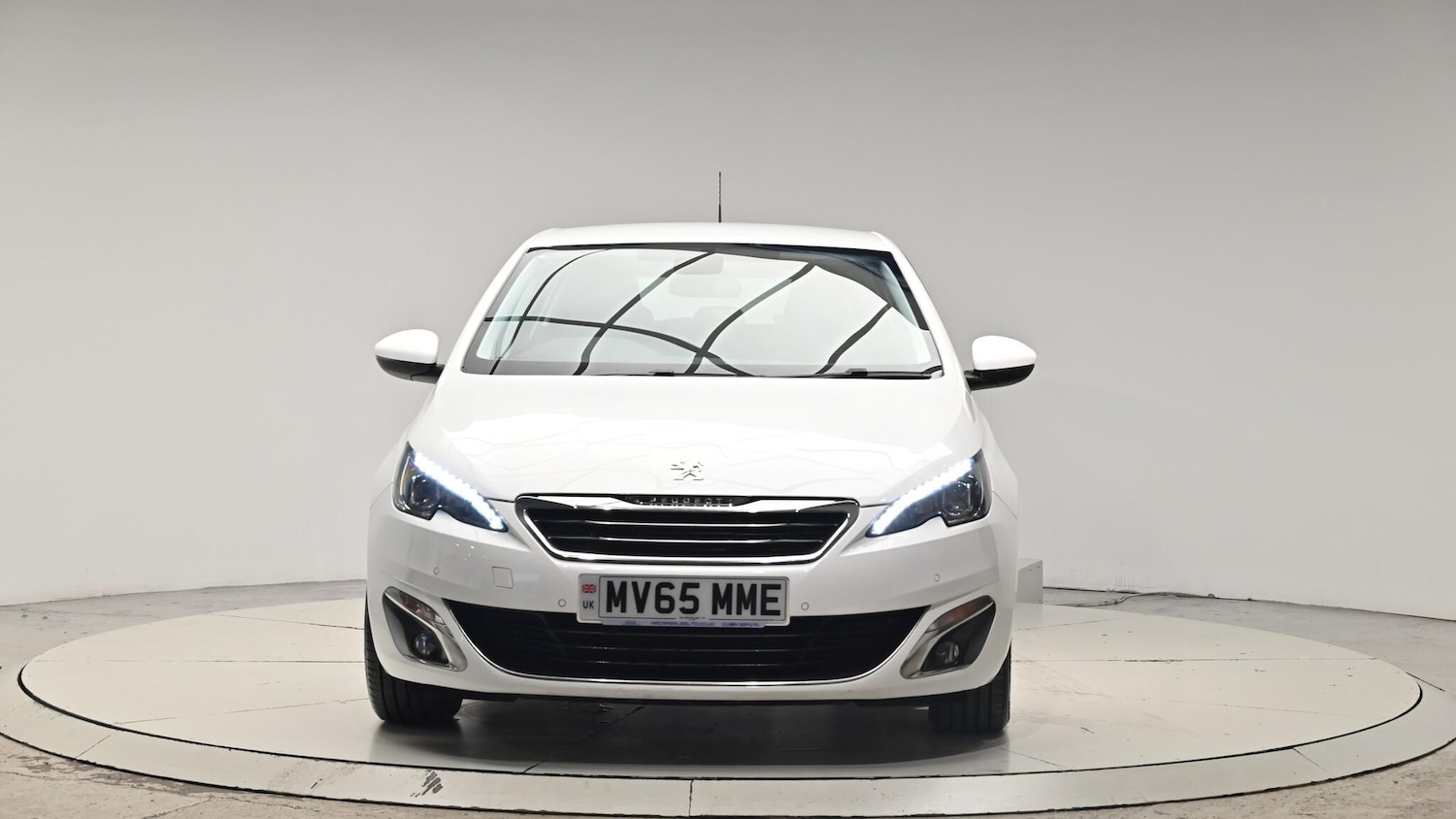 Used Peugeot 308 2015 for sale - 76550404: Photo 11