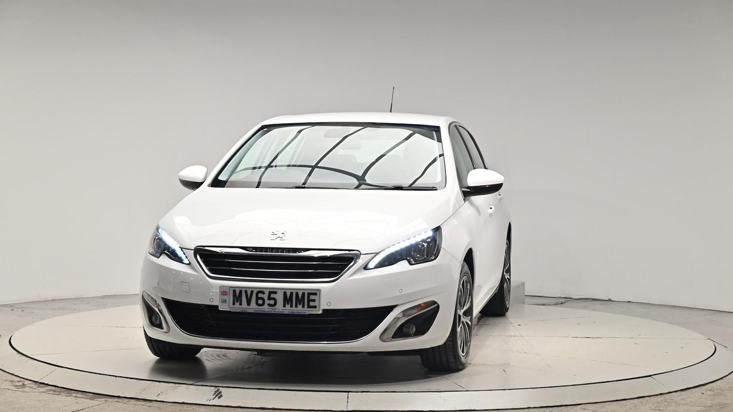 Used Peugeot 308 2015 for sale - 76550404: Photo 12