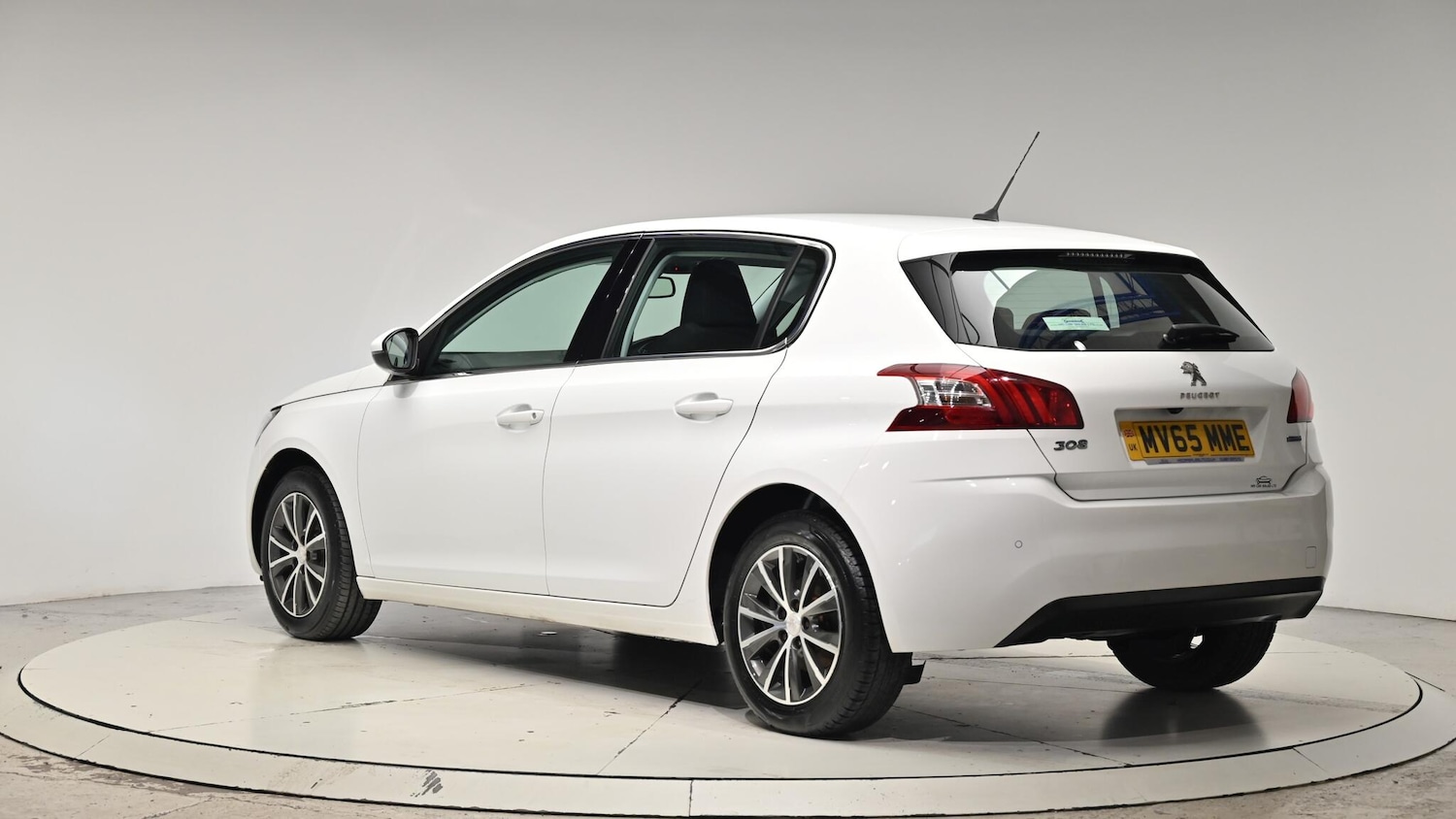 Used Peugeot 308 2015 for sale - 76550404: Photo 25