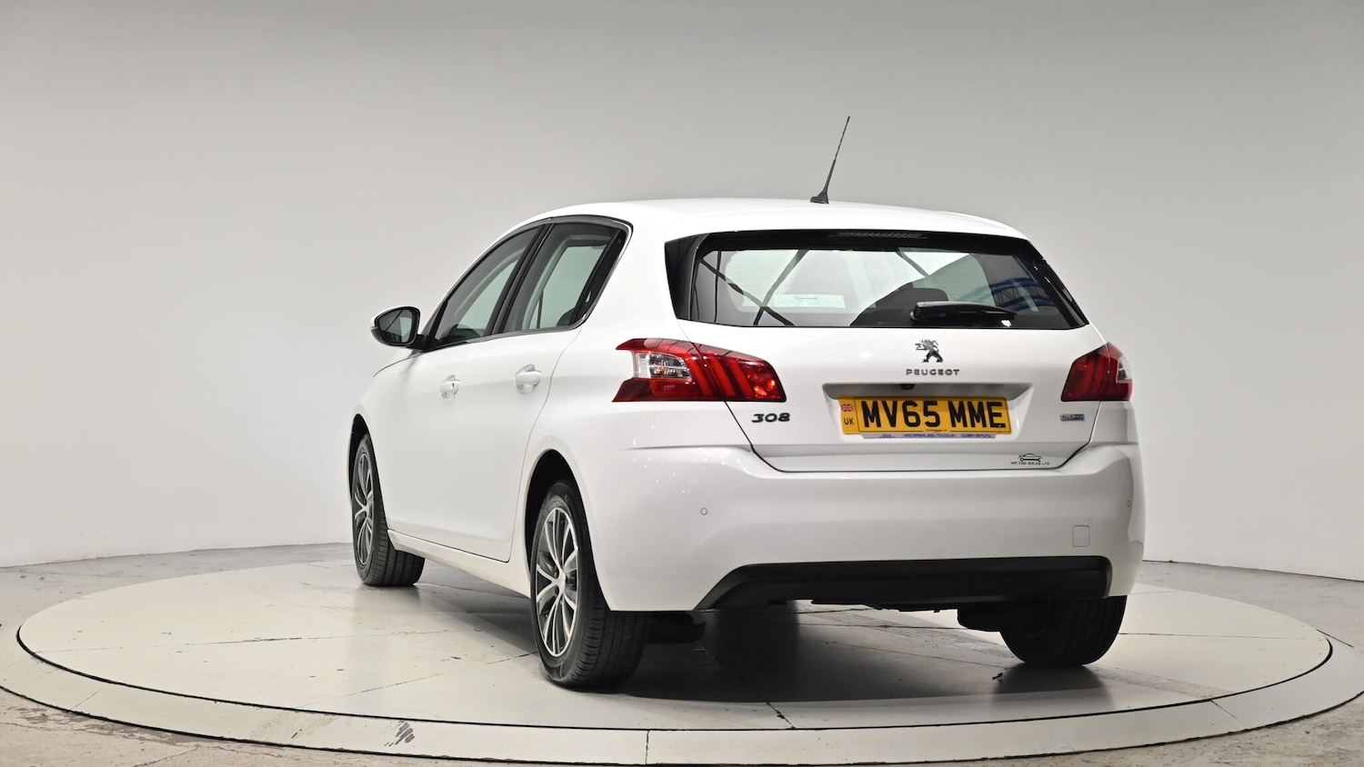 Used Peugeot 308 2015 for sale - 76550404: Photo 27