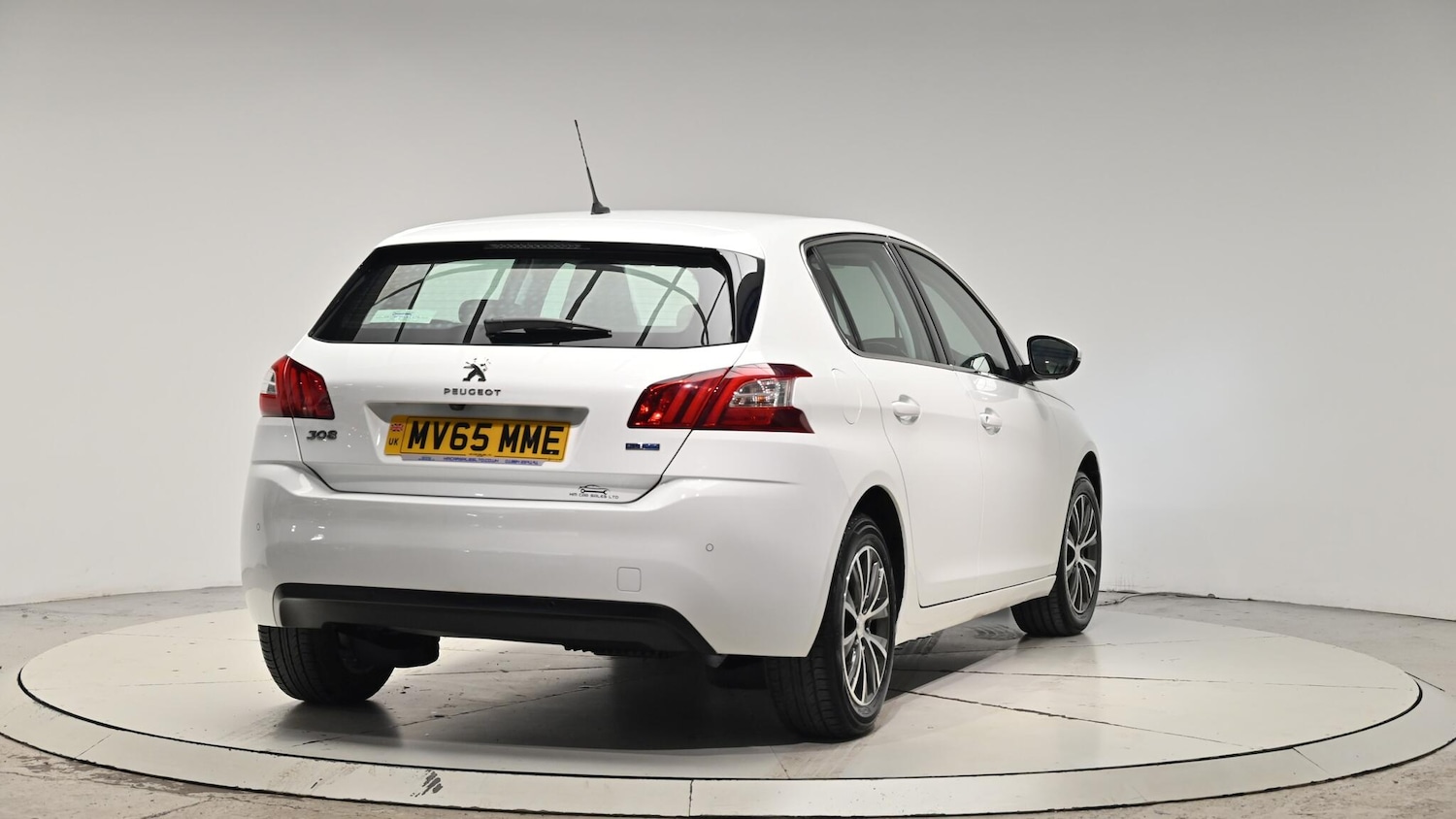 Used Peugeot 308 2015 for sale - 76550404: Photo 31