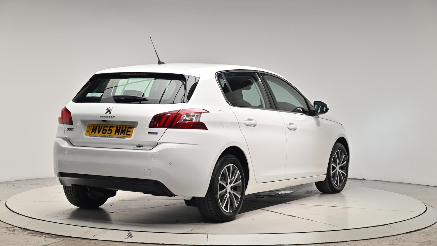 Used Peugeot 308 2015 for sale - 76550404: Photo 32