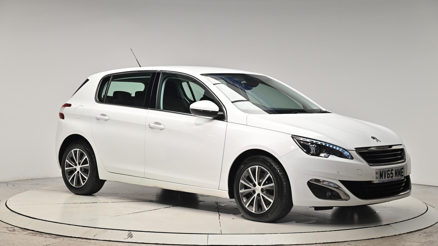 Used Peugeot 308 2015 for sale - 76550404: Photo 42