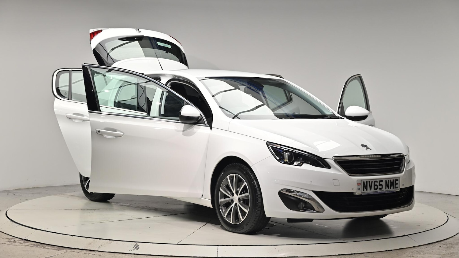 Used Peugeot 308 2015 for sale - 76550404: Photo 43