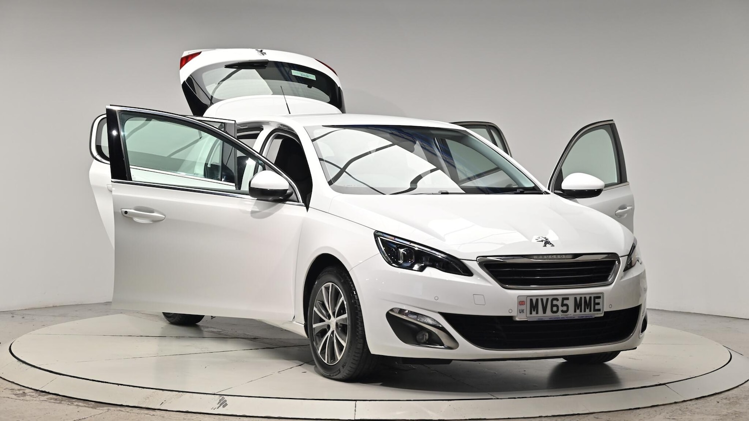 Used Peugeot 308 2015 for sale - 76550404: Photo 44