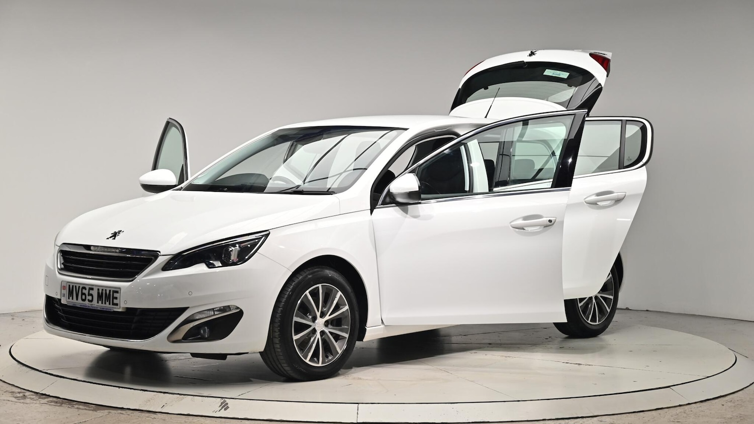 Used Peugeot 308 2015 for sale - 76550404: Photo 51