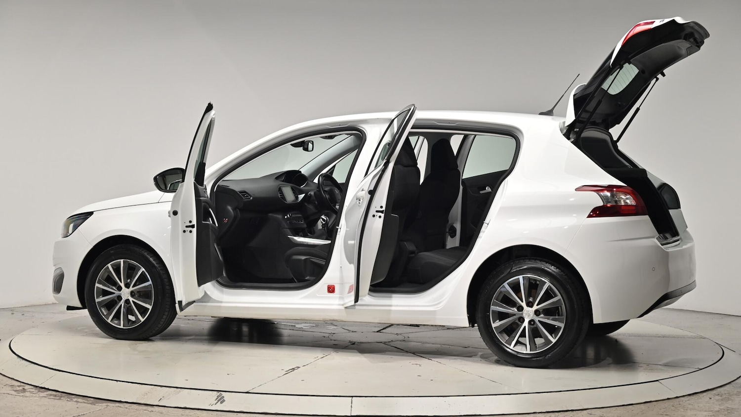 Used Peugeot 308 2015 for sale - 76550404: Photo 58