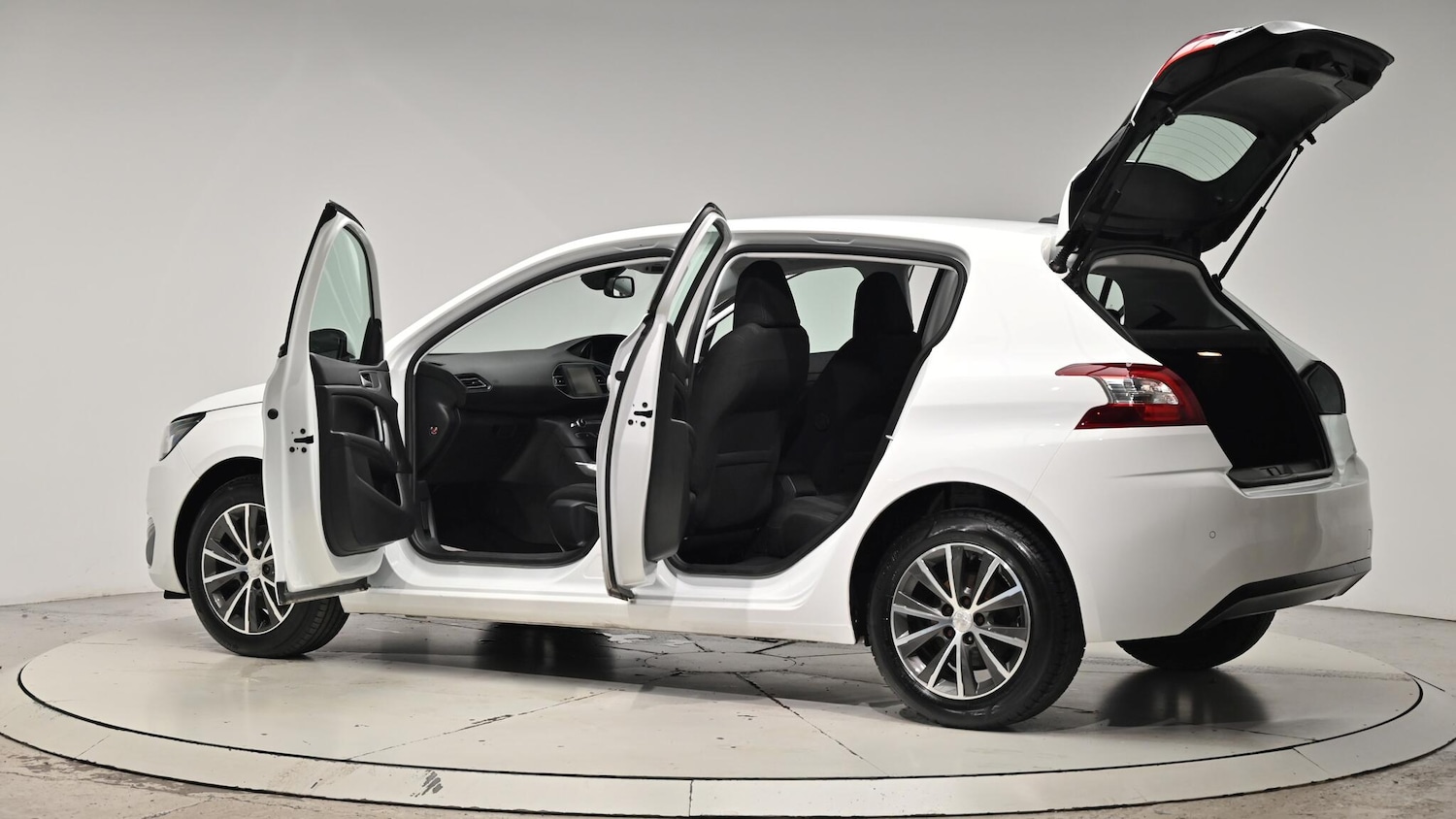 Used Peugeot 308 2015 for sale - 76550404: Photo 59