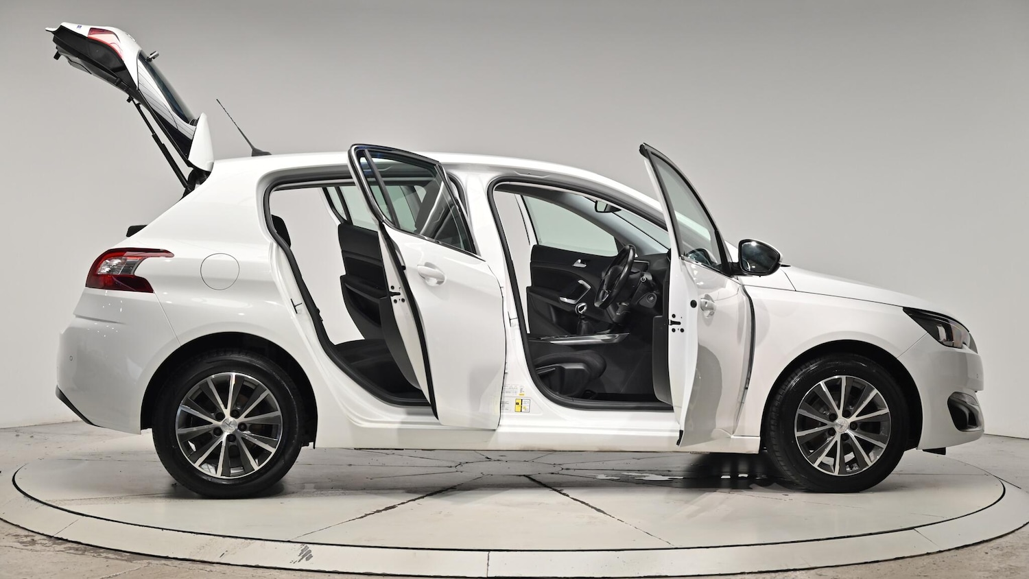 Used Peugeot 308 2015 for sale - 76550404: Photo 73