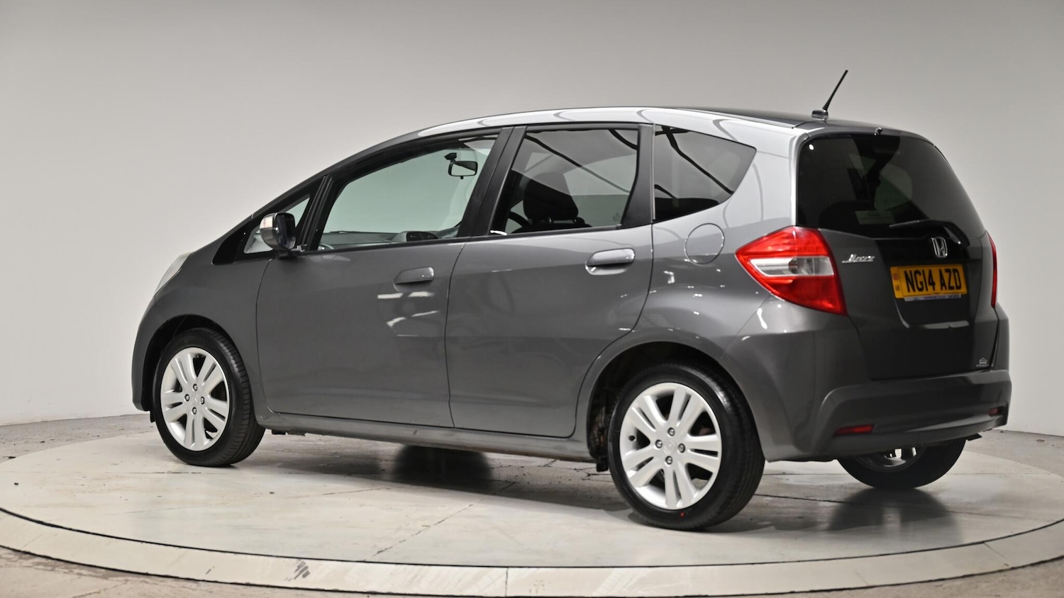 Used Honda Jazz 2014 for sale - 76995585: Photo 24