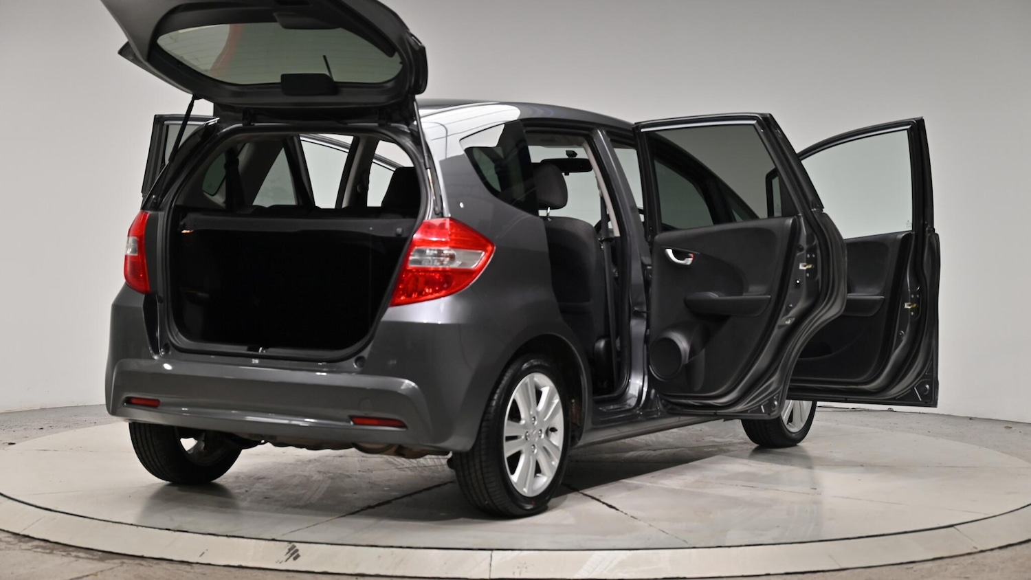 Used Honda Jazz 2014 for sale - 76995585: Photo 68