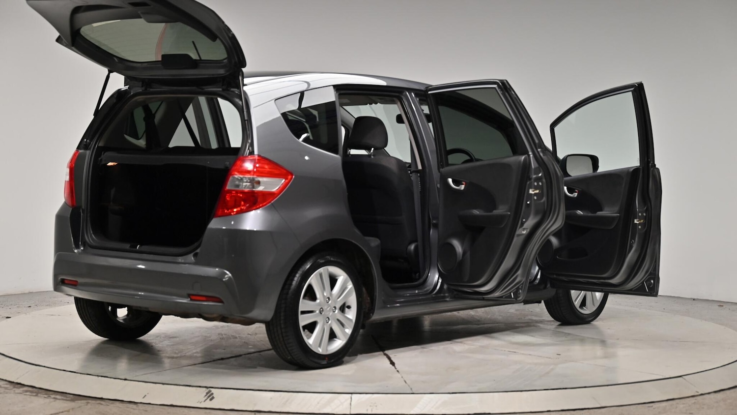 Used Honda Jazz 2014 for sale - 76995585: Photo 69