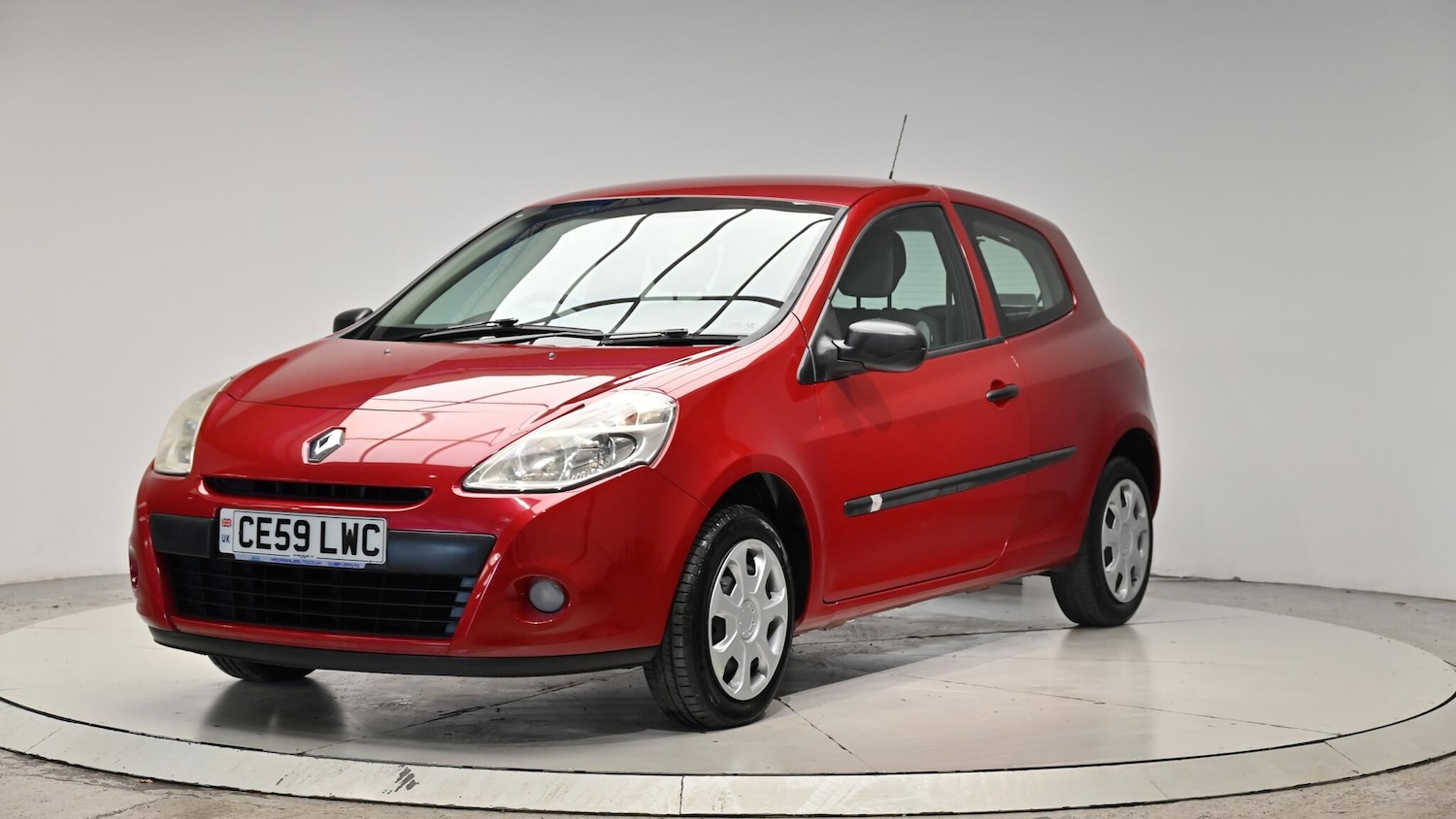 Used Renault Clio 2009 for sale - 76423429: Photo 14