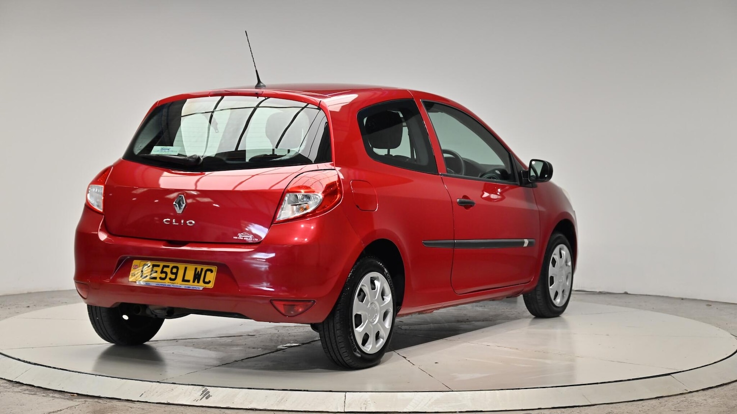 Used Renault Clio 2009 for sale - 76423429: Photo 32