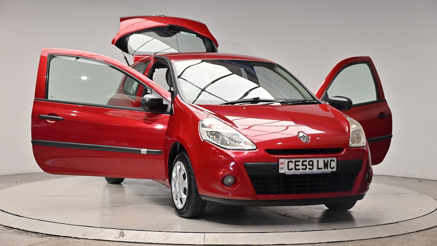 Used Renault Clio 2009 for sale - 76423429: Photo 45