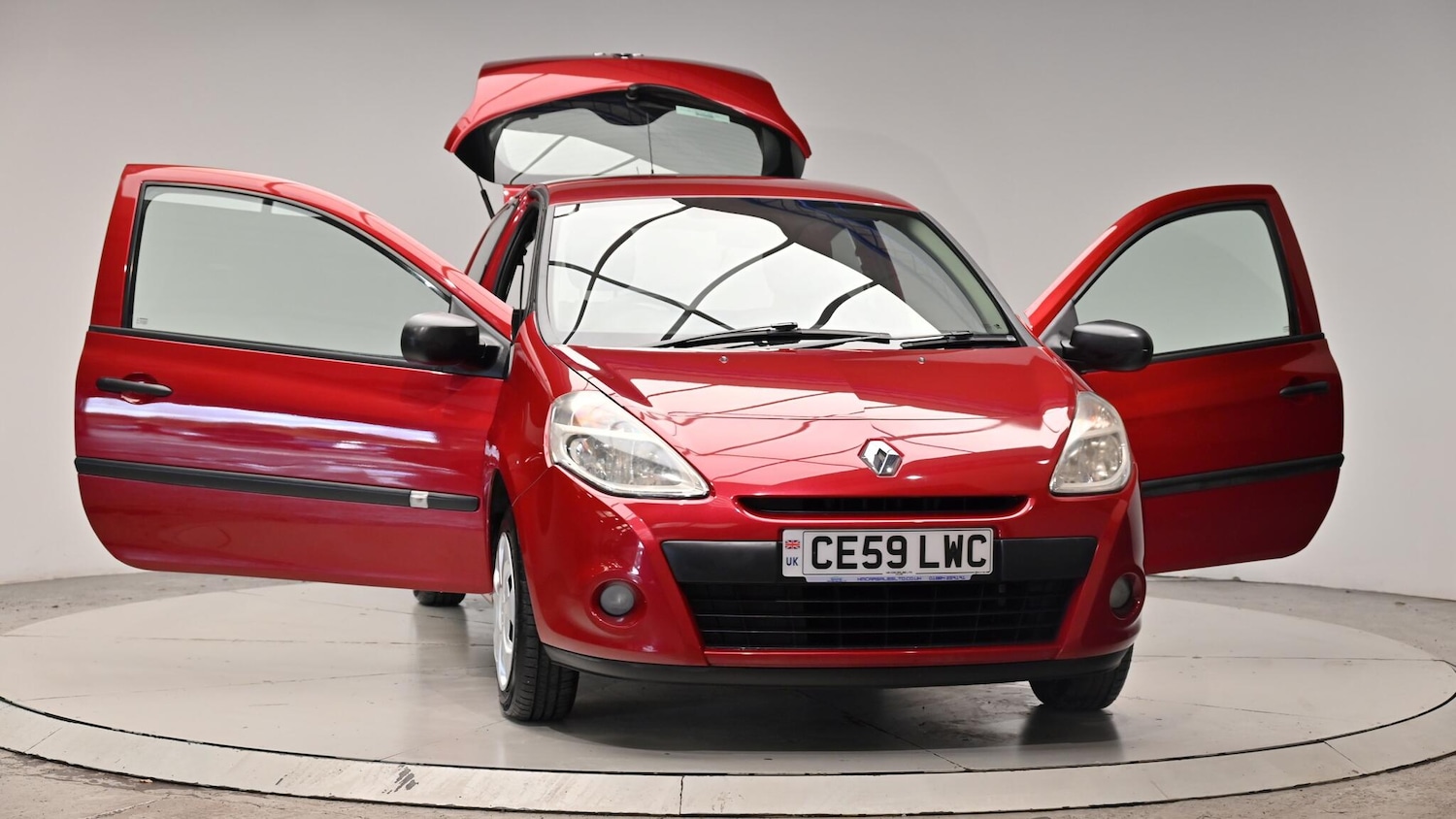 Used Renault Clio 2009 for sale - 76423429: Photo 46