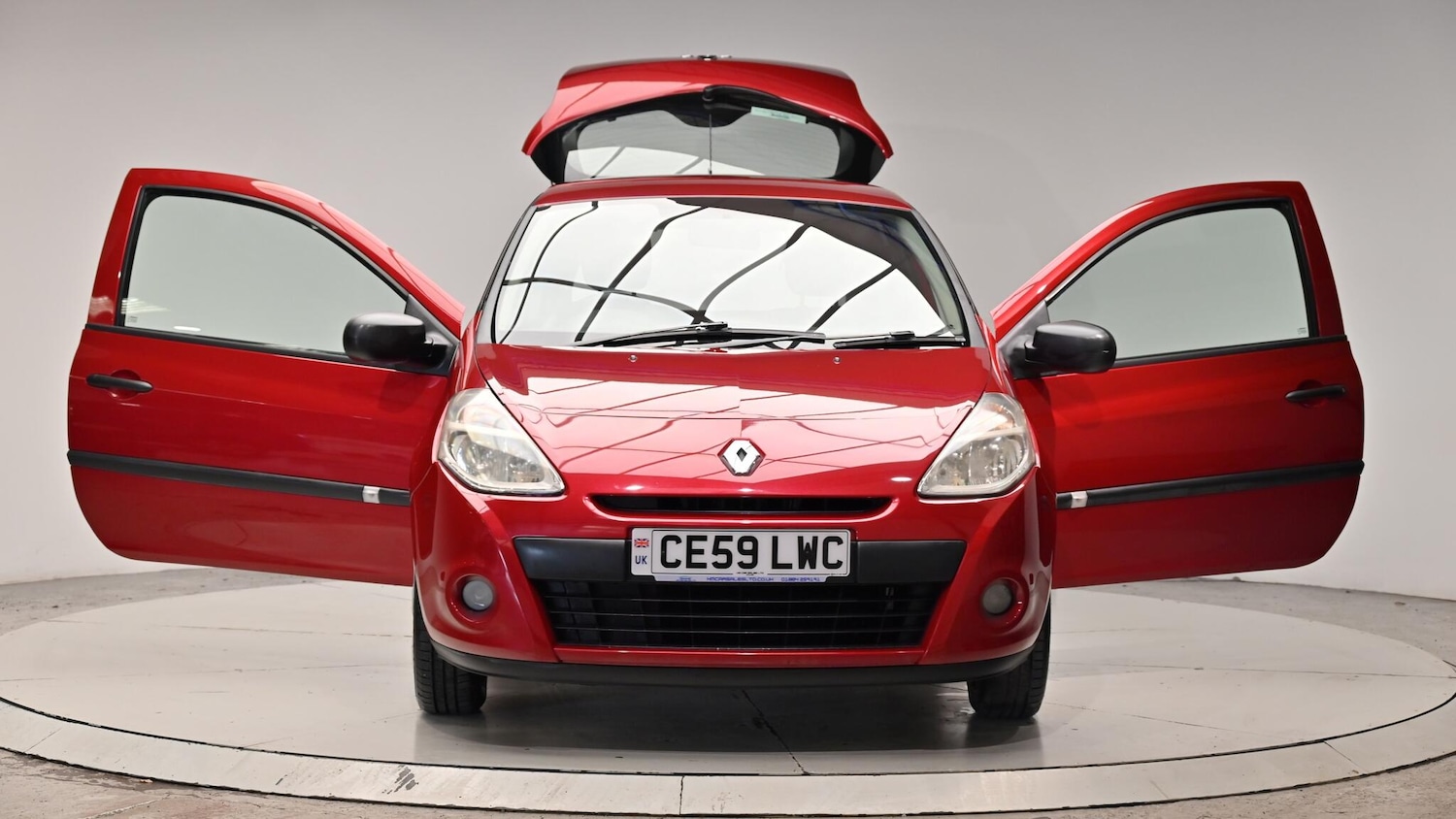 Used Renault Clio 2009 for sale - 76423429: Photo 47