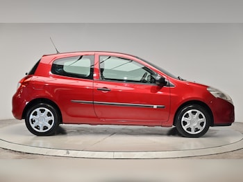 Used Renault Clio 2009 for sale - 76423429: Photo