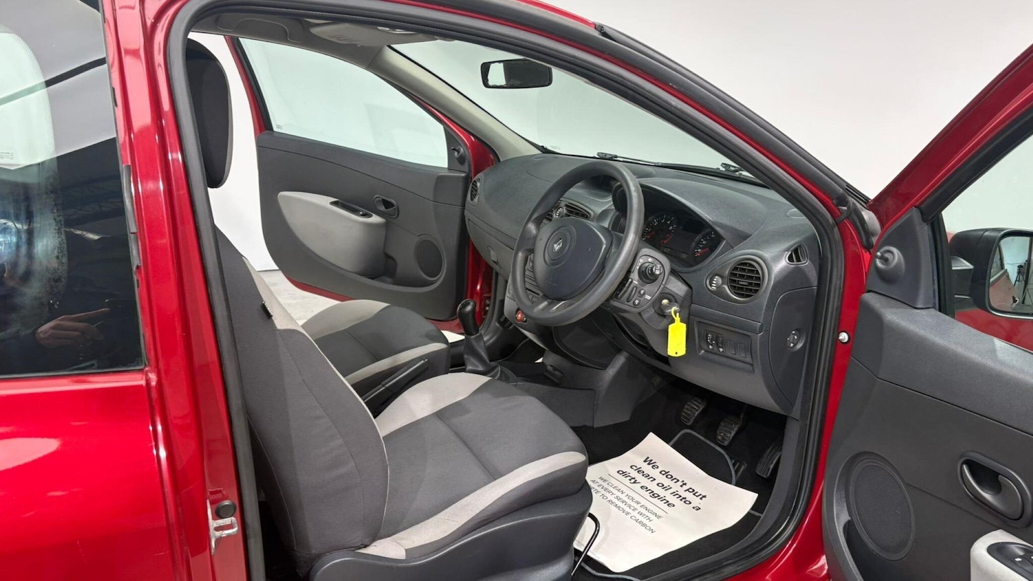 Used Renault Clio 2009 for sale - 76423429: Photo 79