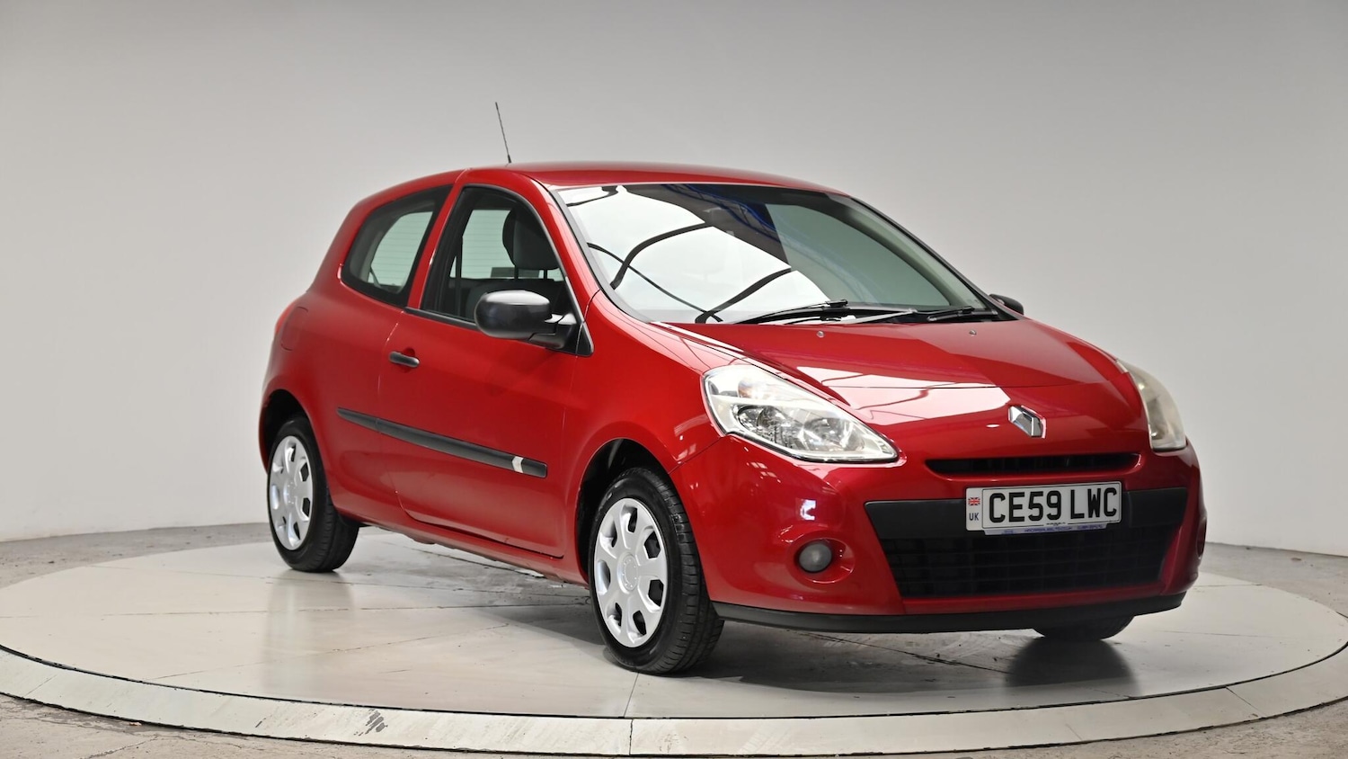 Used Renault Clio 2009 for sale - 76423429: Photo 8