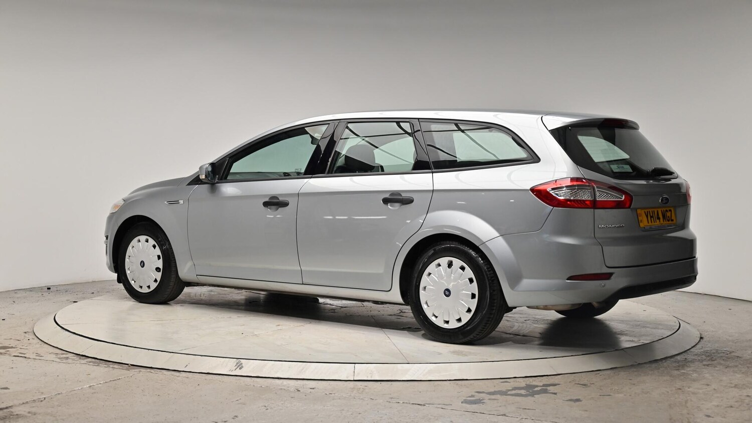 Used Ford Mondeo 2014 for sale - 76399178: Photo 24