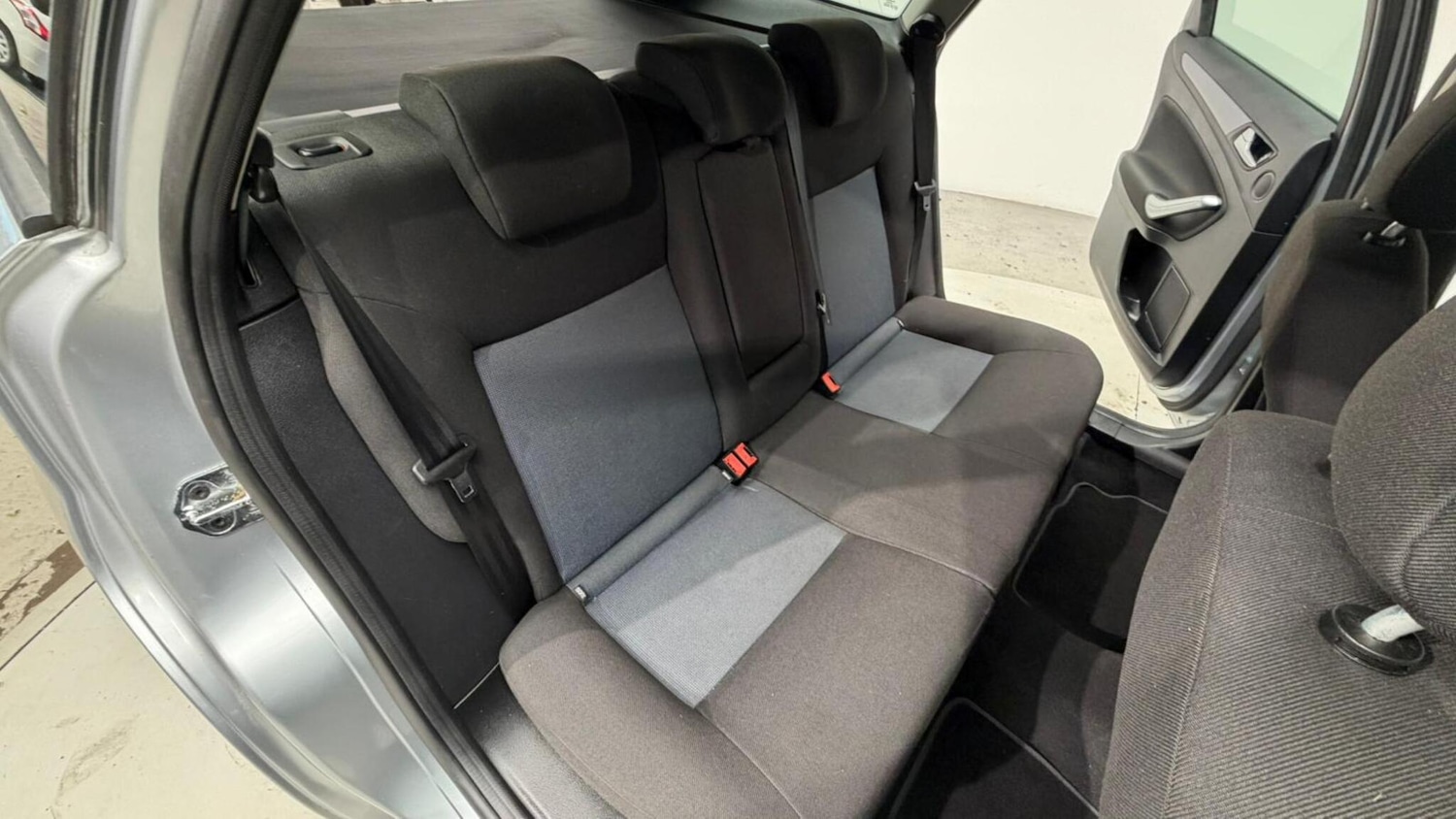 Used Ford Mondeo 2014 for sale - 76399178: Photo 84