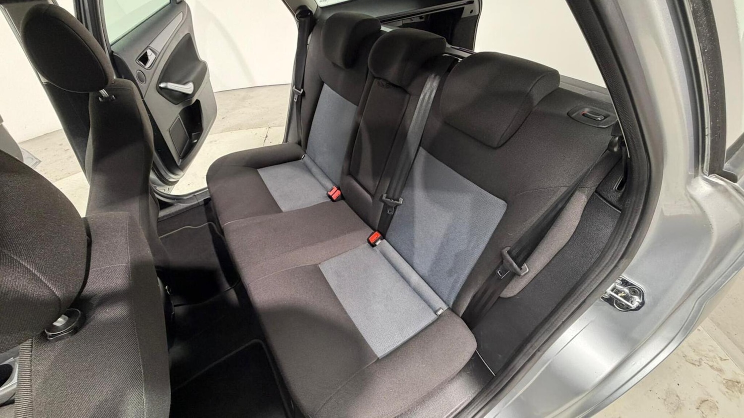 Used Ford Mondeo 2014 for sale - 76399178: Photo 85