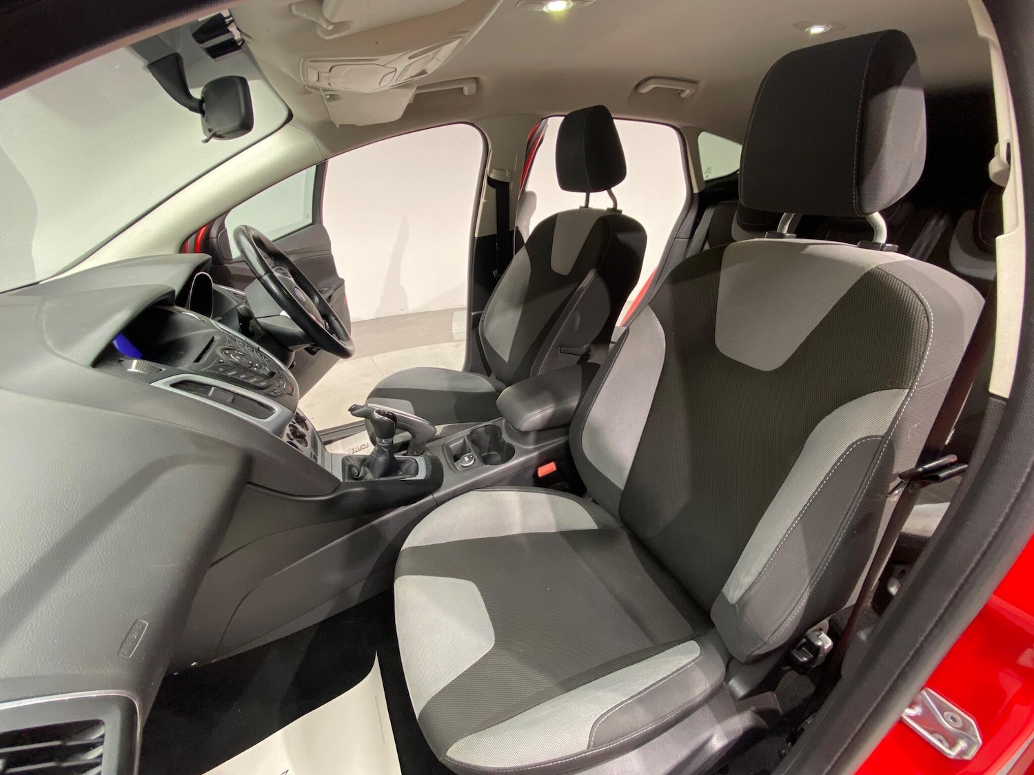 Used Ford Focus 2011 for sale - 76336560: Photo 21