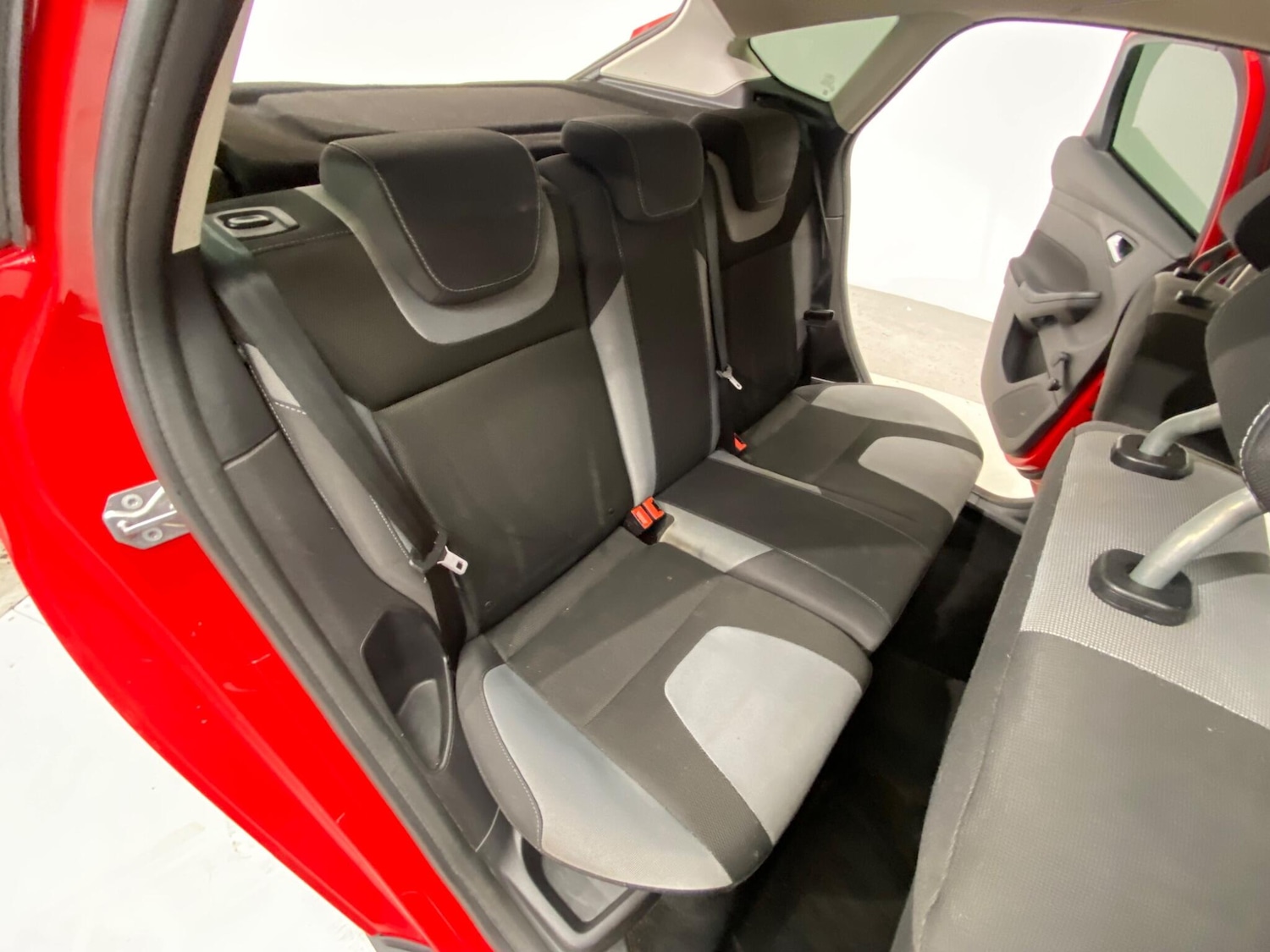 Used Ford Focus 2011 for sale - 76336560: Photo 22