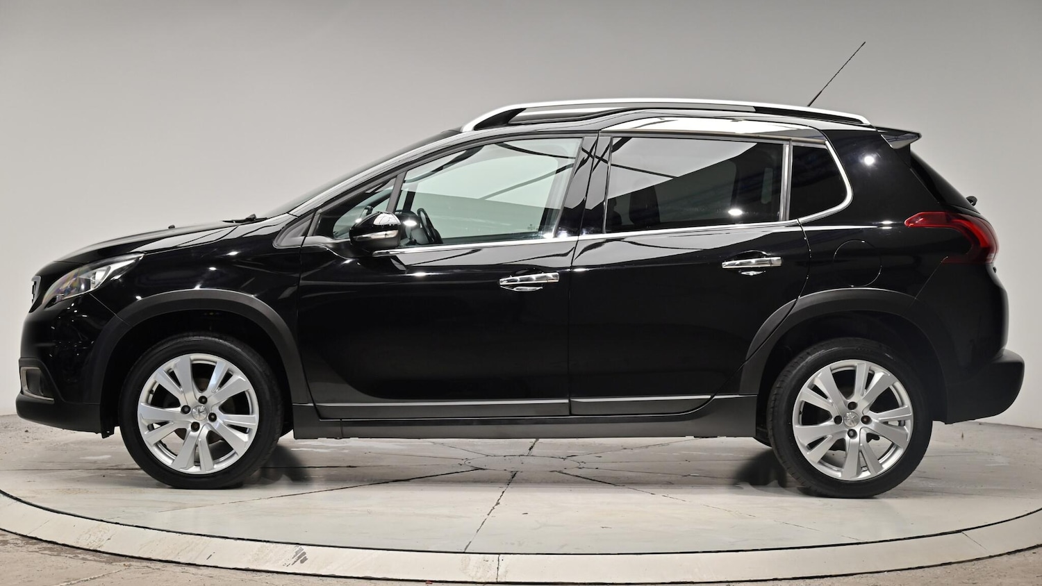 Used Peugeot 2008 2016 for sale - 76269659: Photo 3