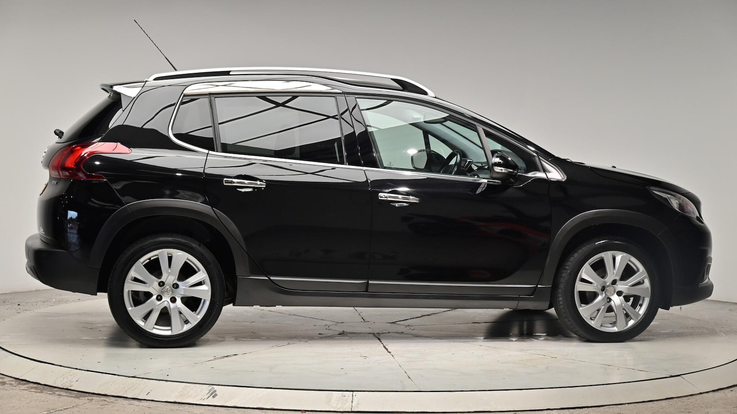 Used Peugeot 2008 2016 for sale - 76269659: Photo 37