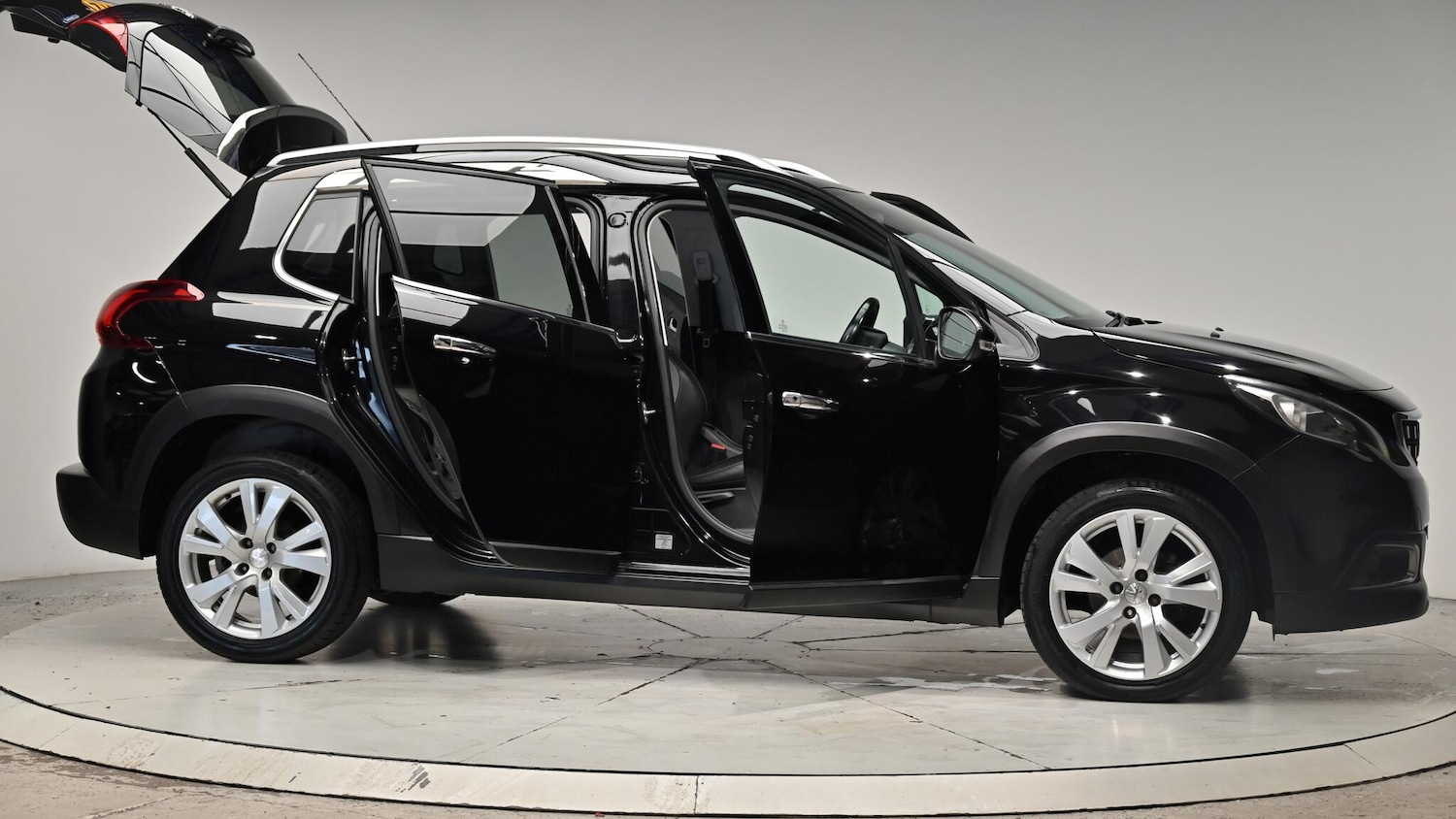 Used Peugeot 2008 2016 for sale - 76269659: Photo 75